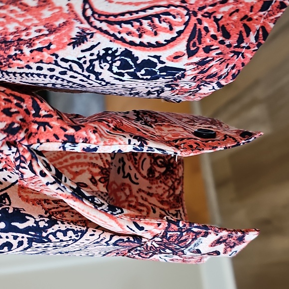 Button Top - Picture 8 of 16